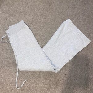 Brandy Melville Rainey Sweatpant